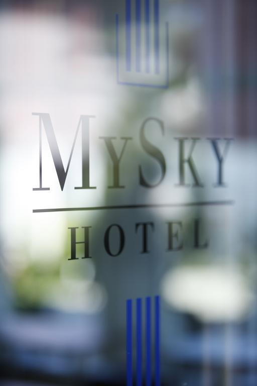 Mysky Hotel Пулхайм Екстериор снимка